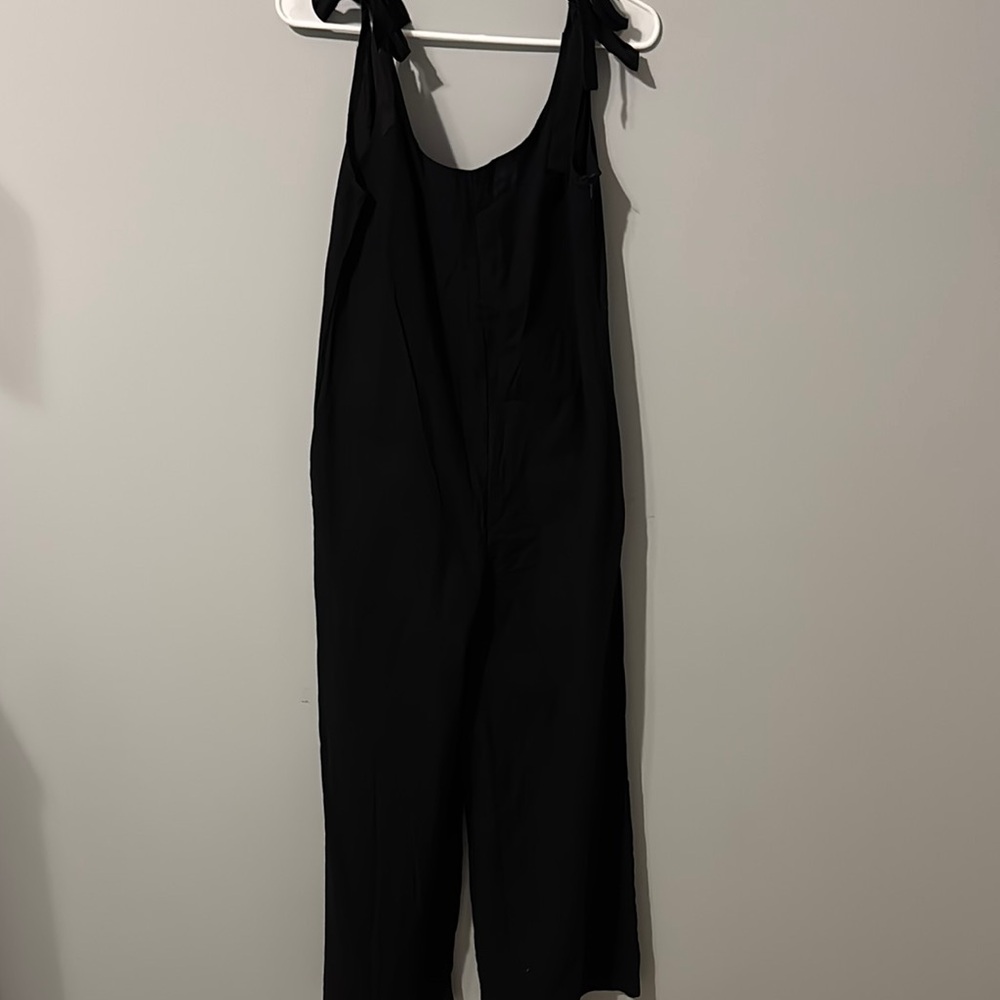 Elegant Black Overalls with Shoulder Ties